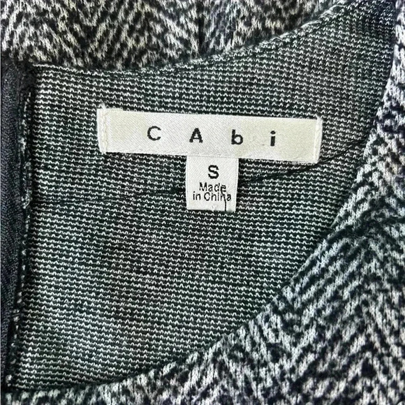 Cabi black, white, and grey speckle tweed vest top in size small - Picture 3 of 4
